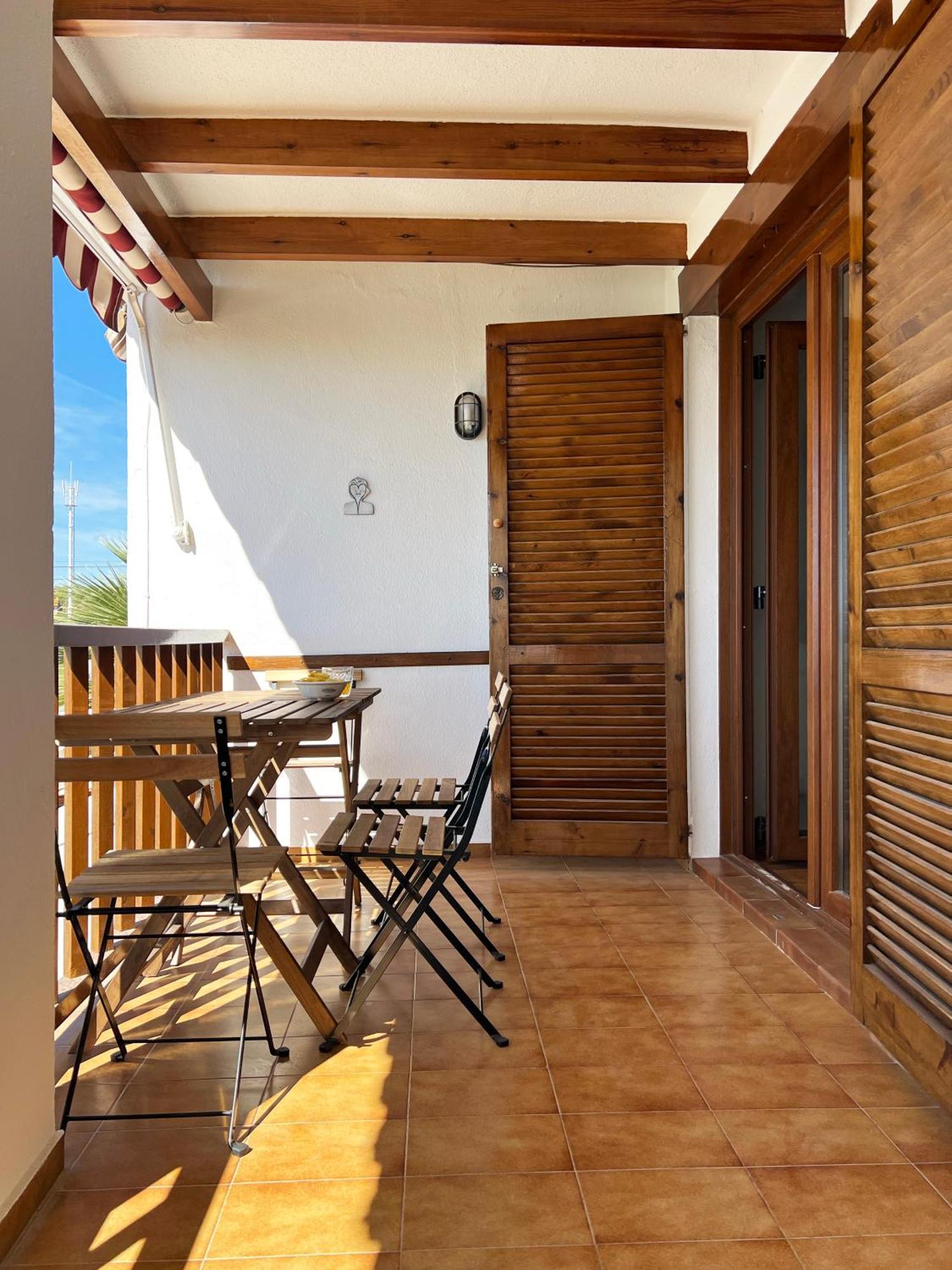 Espectacular Sunny House In The Beach Cunit Exteriör bild